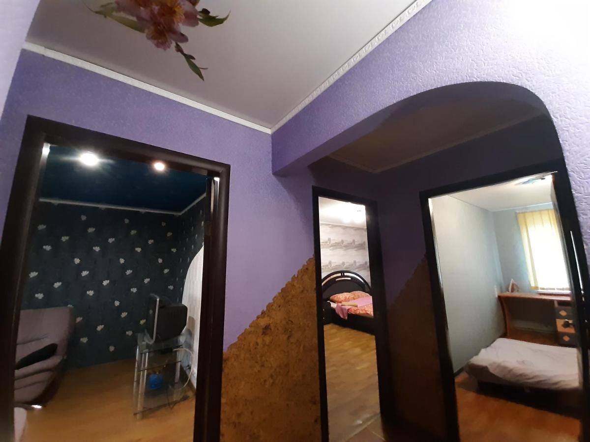 קריבוי רוג Трёхкомнатные Апартаменты מראה חיצוני תמונה
